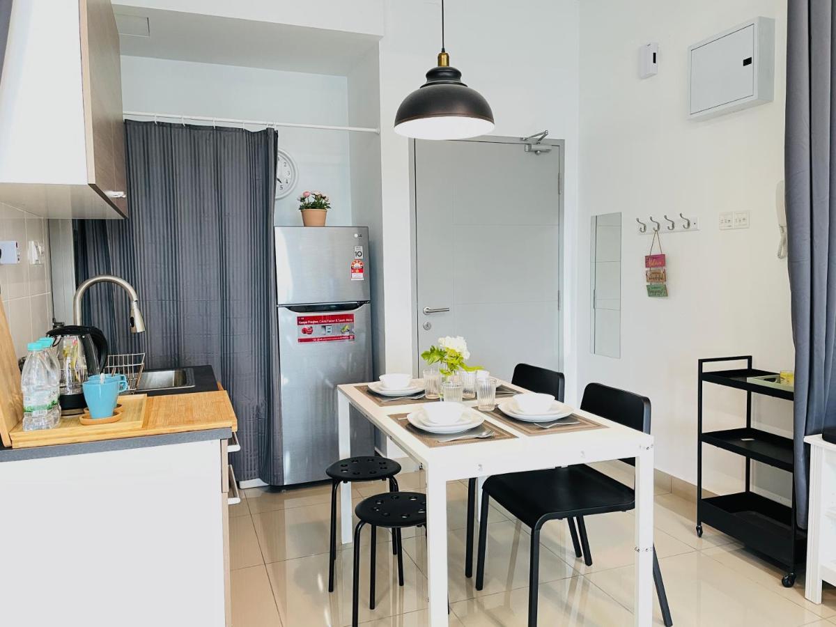 High Floor Studio Austin Regency Mount Austin W Balcony 3 Plus 1Pax 5 Mins Aeon Johor Bahru Exteriör bild